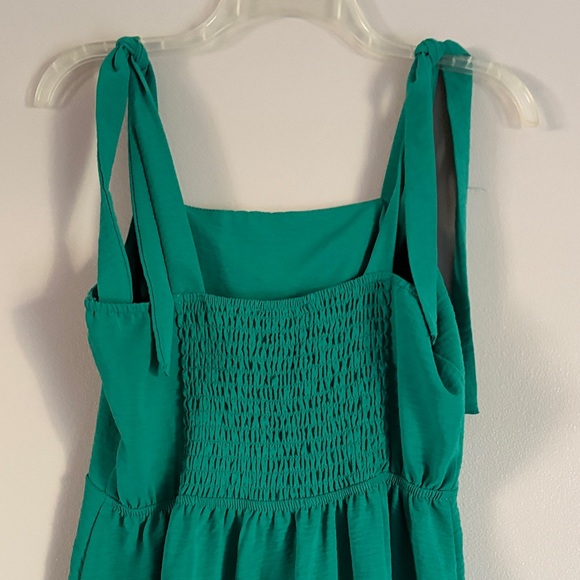 Elegant Green Sleeveless Dress Monteau brand - Picture 8 of 10